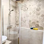 Centre 2-bed & Garage 5min Croisette Appartamento Cannes